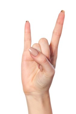 Rock and Roll işareti veren bir kadın eli