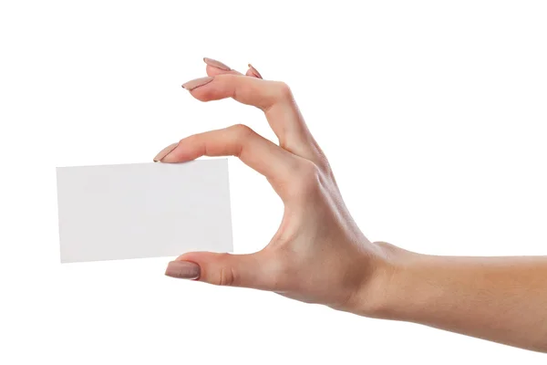 Деловая женщина держит в руках чистую визитку — стоковое фото