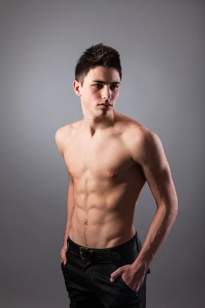 Portrait of young bodybuilder man — Stock Photo, Image