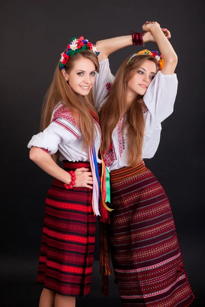 Young women in ukrainian clothes — Stock Photo, Image