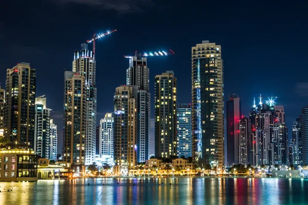 Dubai centrala. öst, Förenade Arabemiraten-arkitekturen — Stockfoto