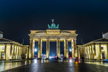 Brandenburg Kapısı Berlin - Almanya