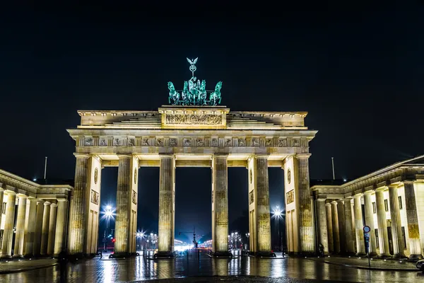 Puerta de Brandeburgo en Berlín - Alemania —  Fotos de Stock