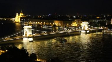 Szechenyi zincir köprü Tuna Nehri Budapeşte '