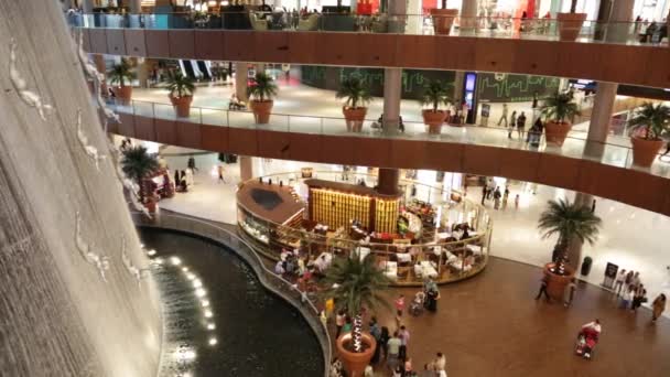 迪拜购物中心的瀑布 — 图库视频影像