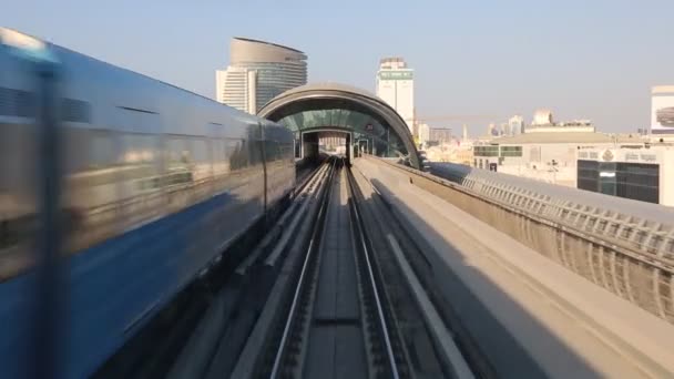 Dubais tunnelbana — Stockvideo