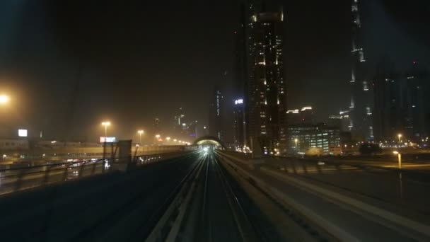 Metro van Dubai — Stockvideo