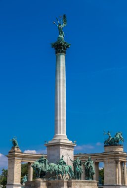 Budapeşte Kahramanlar Meydanı