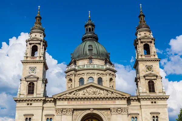 St. Stephen 's Basilica, Boedapest, Hongarije — Stockfoto