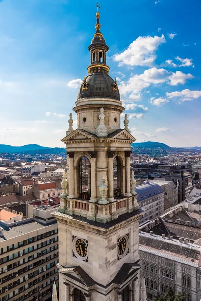 Vue aérienne à Budapest depuis le sommet de la basilique Saint-Étienne — Photo