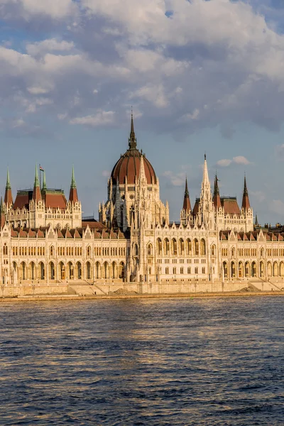 Budova parlamentu v Budapešti, Maďarsko — Stock fotografie