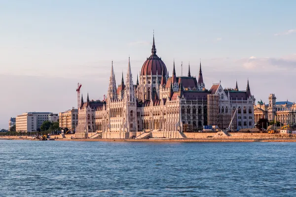 Das Parlamentsgebäude in Budapest, Ungarn — Stockfoto