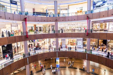 Dubai Alışveriş Merkezi - Dünya'nın en büyük alışveriş merkezi iç görünümü