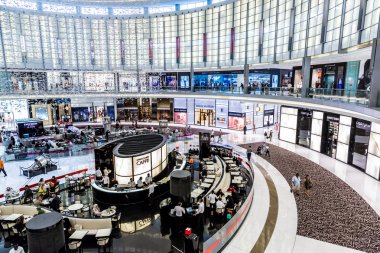 Dubai Alışveriş Merkezi - Dünya'nın en büyük alışveriş merkezi iç görünümü
