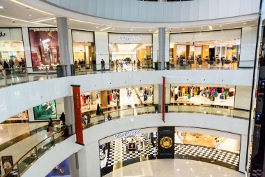 Dubai Alışveriş Merkezi - Dünya'nın en büyük alışveriş merkezi iç görünümü