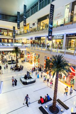 Dubai Alışveriş Merkezi - Dünya'nın en büyük alışveriş merkezi iç görünümü