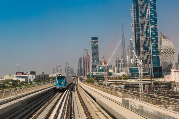 Tren de metro de Dubai — Foto de Stock