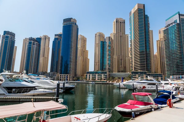 Dubai Marina paisaje urbano, Emiratos Árabes Unidos — Foto de Stock