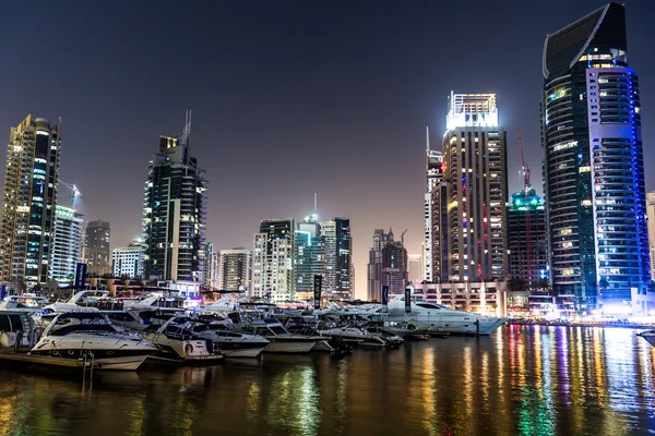 Dubai Yat Limanı cityscape, Birleşik Arap Emirlikleri — Stok fotoğraf