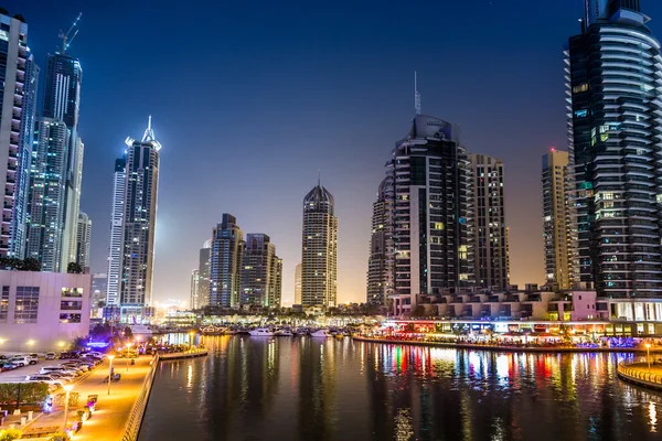 Dubai Marina paysage urbain, Émirats arabes unis — Photo