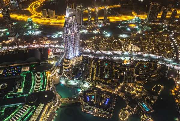 Dirección Hotel por la noche en el centro de Dubai —  Fotos de Stock