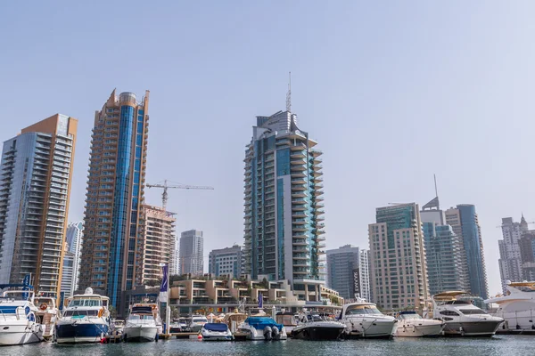 Dubai Marina paisaje urbano, Emiratos Árabes Unidos — Foto de Stock