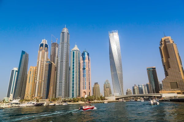 Dubai Marina paisaje urbano, Emiratos Árabes Unidos —  Fotos de Stock