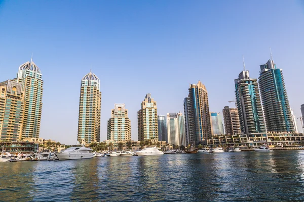 Dubai Marina paisaje urbano, Emiratos Árabes Unidos — Foto de Stock