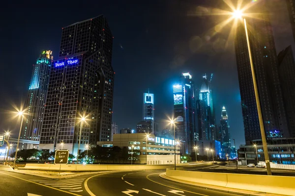 Dubai Dowtown em Ngiht, Emirados Árabes Unidos — Fotografia de Stock