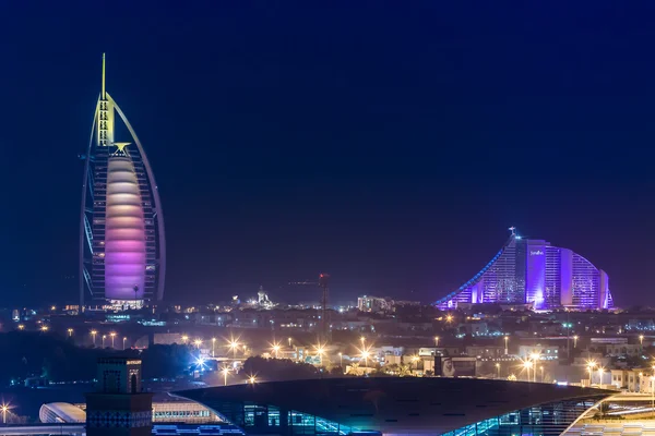 Burj Al Arab es un hotel de lujo de 5 estrellas — Foto de Stock