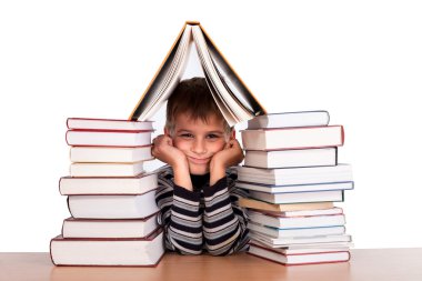 öğrenci ve bir yığın kitap