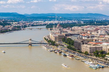Macaristan parlamento binasının görünümü