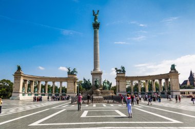 Budapeşte Kahramanlar Meydanı