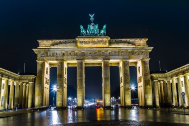 Brandenburg Kapısı Berlin - Almanya