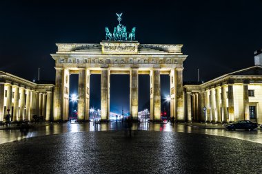 Brandenburg Kapısı Berlin - Almanya