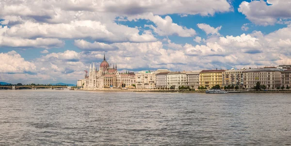 Budapest Royal Palace morning view. — Stock Photo, Image