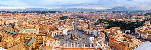 Plaza de San Pedro en el Vaticano —  Fotos de Stock