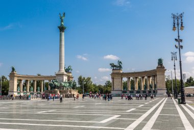 Budapeşte Kahramanlar Meydanı