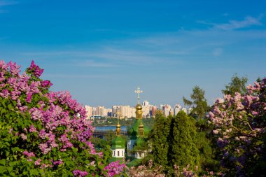 Manastır vydubitsky görünümünü