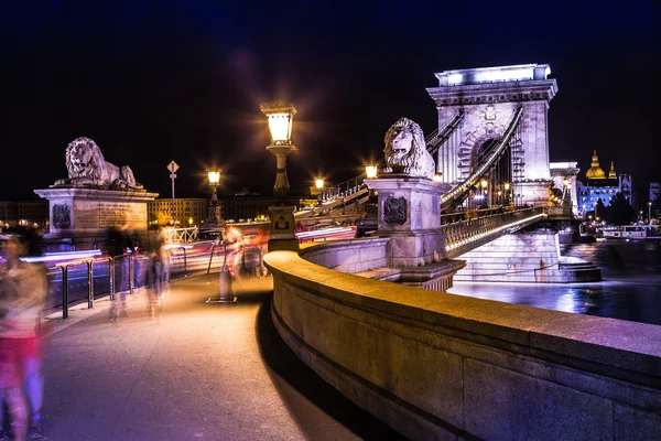 Budapest in Hungary night urban scenery — Stock Photo, Image