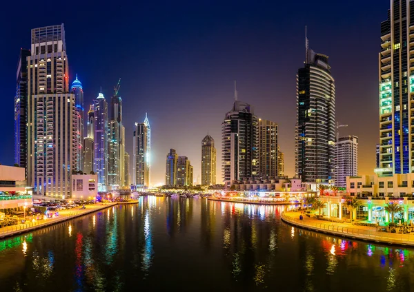 Dubai Marina paesaggio urbano, Emirati Arabi Uniti — Foto Stock