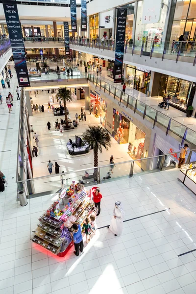 Binnenaanzicht van dubai mall — Stockfoto