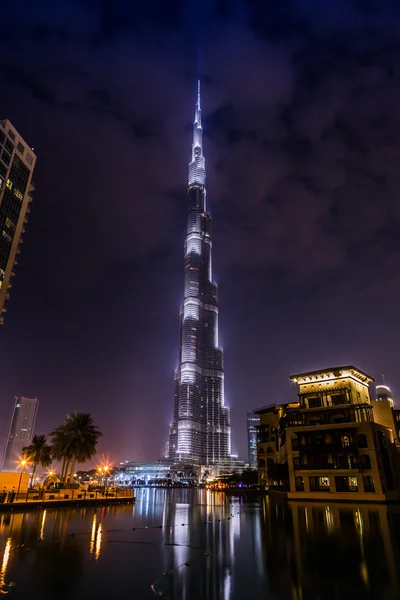 Burj Dubai, dubai üzerinde göster — Stok fotoğraf