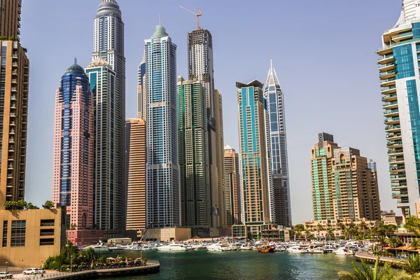 Dubai Marina paisagem urbana, Emirados Árabes Unidos — Fotografia de Stock