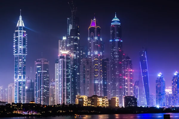 Dubai Marina paisaje urbano, Emiratos Árabes Unidos — Foto de Stock