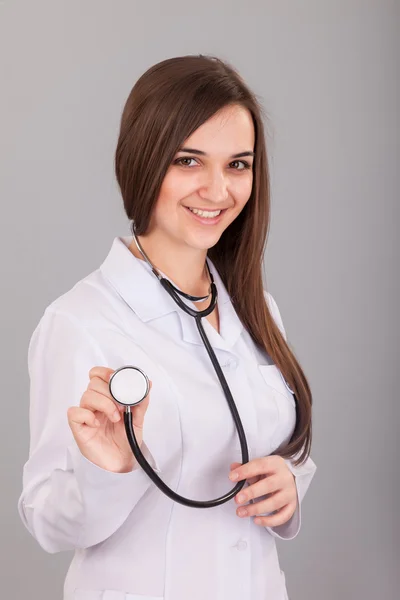 Krankenschwester mit Stethoskop — Stockfoto