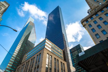 NEW YORK CITY, ABD - 29 Mart 2020: New York 'taki Trump Tower binası, ABD