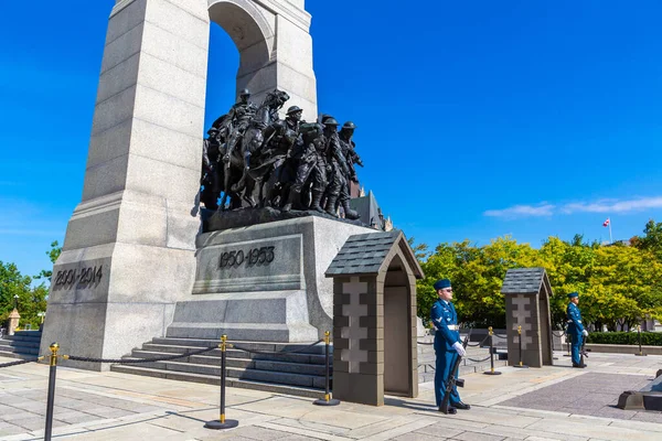Ottawa Canada April 2020 Guards National War Memorial Ottawa Een — Stockfoto