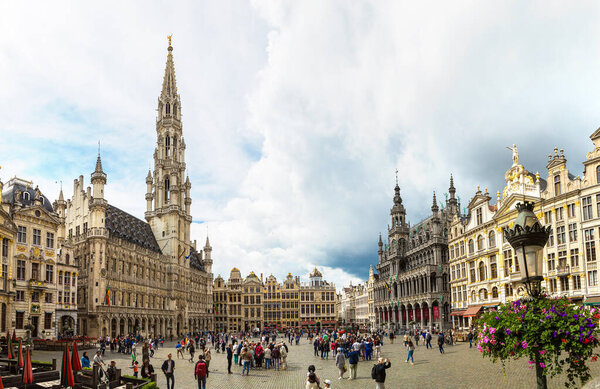 BRUSSELS, BELGIUM - JUNE 16, 2016: Panorama of The Grand Place in Brussels in a beautiful summer day, Belgium on June 16, 2016