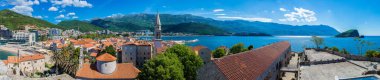 Bir güzel yaz günü, Karadağ, Budva'nın tarihi kent Panoraması